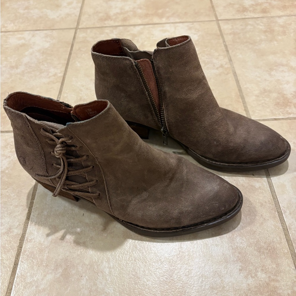 Born Bessie Brown Suede Ankle Boots 7.5